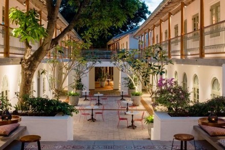 Fort Bazaar courtyard, Galle fort, Sri Lanka