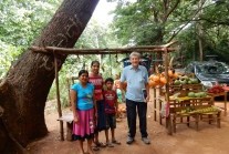 A solo traveller meeting the locals in Sri Lanka