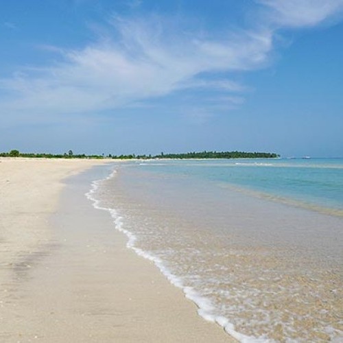 One of the island's most attractive beaches, Passekudah, East Coast, Sri Lanka