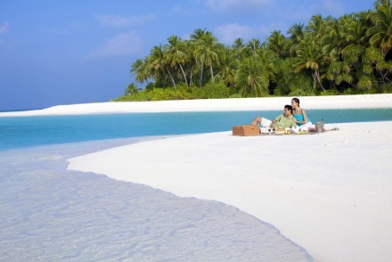 Castaway island picnic, Angsana Velavaru, Maldives